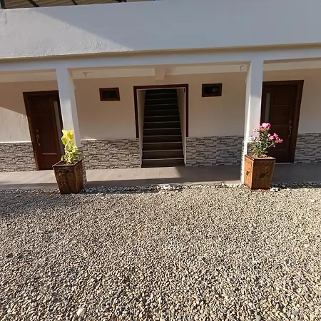 Loft Grupo Y Parejas Azucenas Apartment Jardin Exterior photo