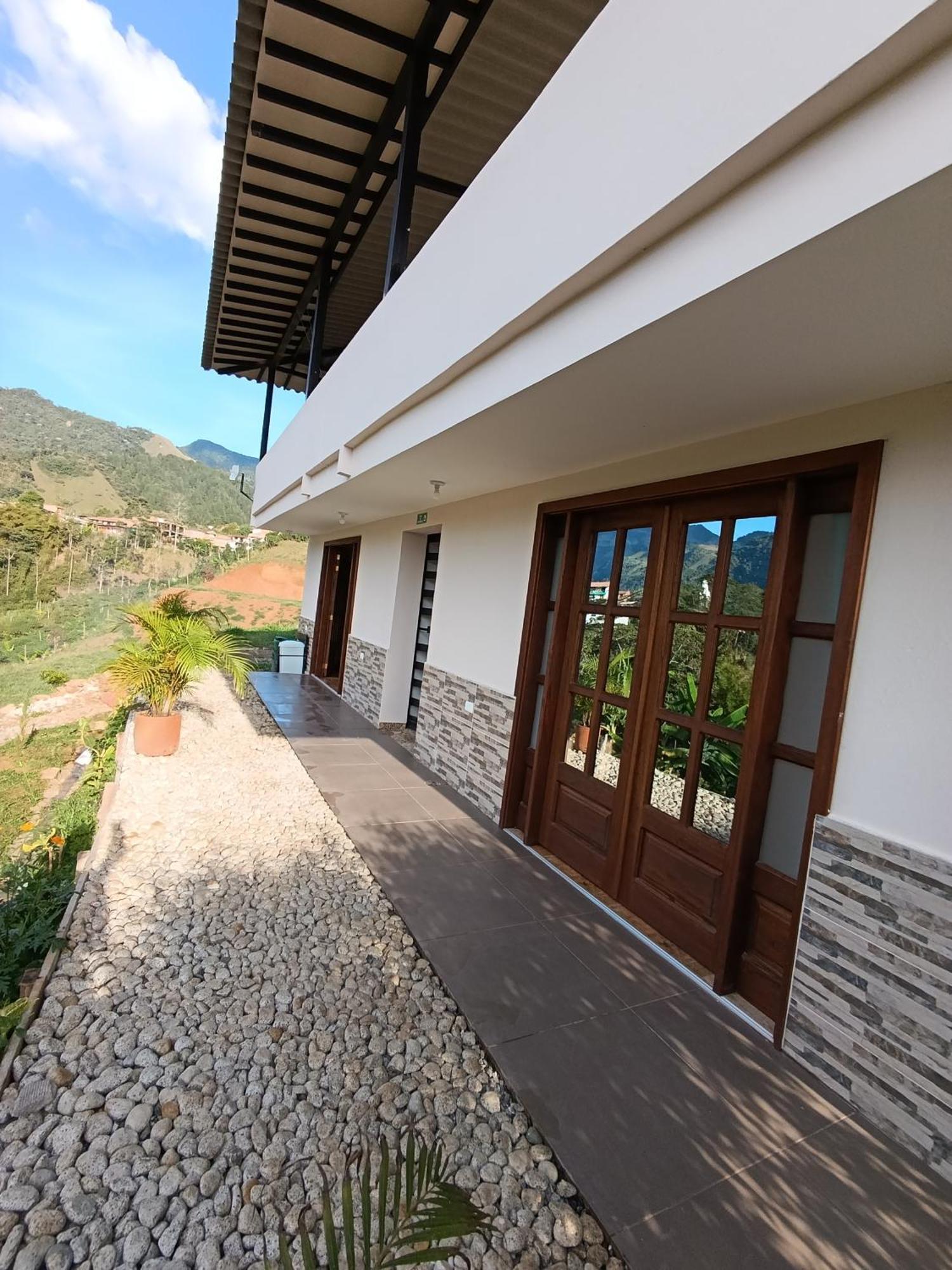 Loft Grupo Y Parejas Azucenas * Jardin